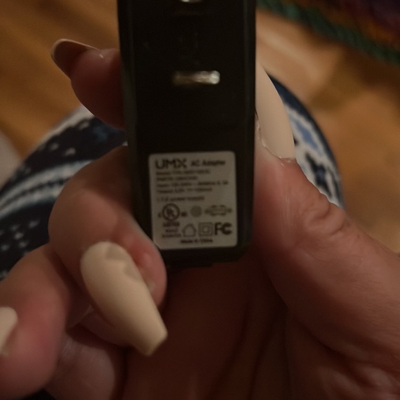 It’s a charger and is completely used but now I got a new phone so I don’t need - Picture 2 of 3